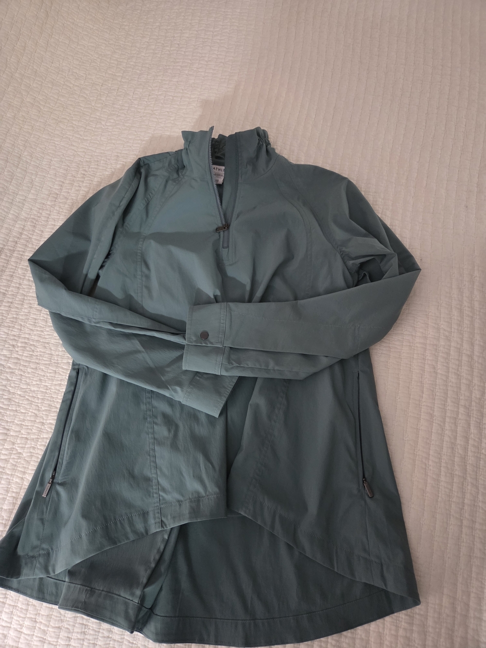 Athleta Sage Green Full-Zip Wind Jacket